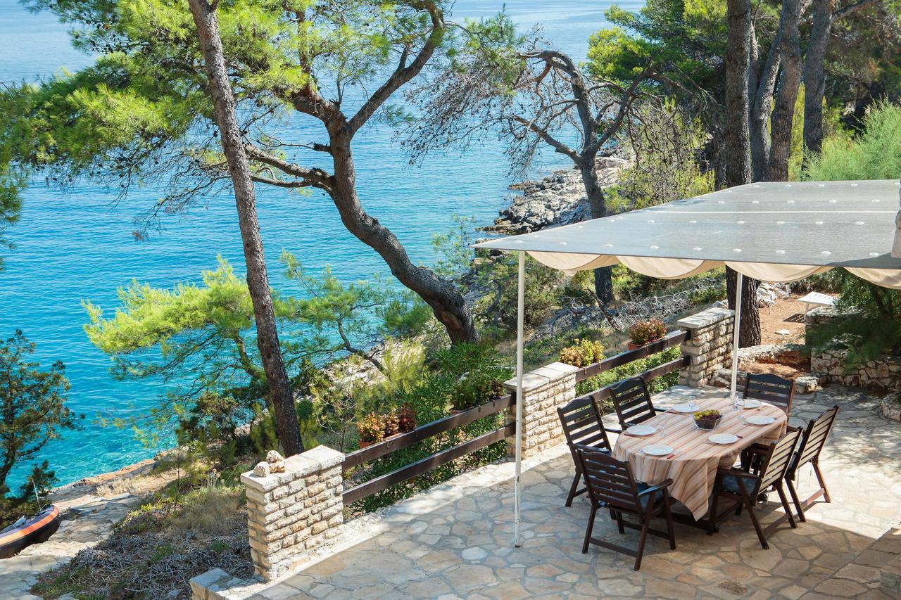 Pavao Apartments Vrboska Eksteriør bilde