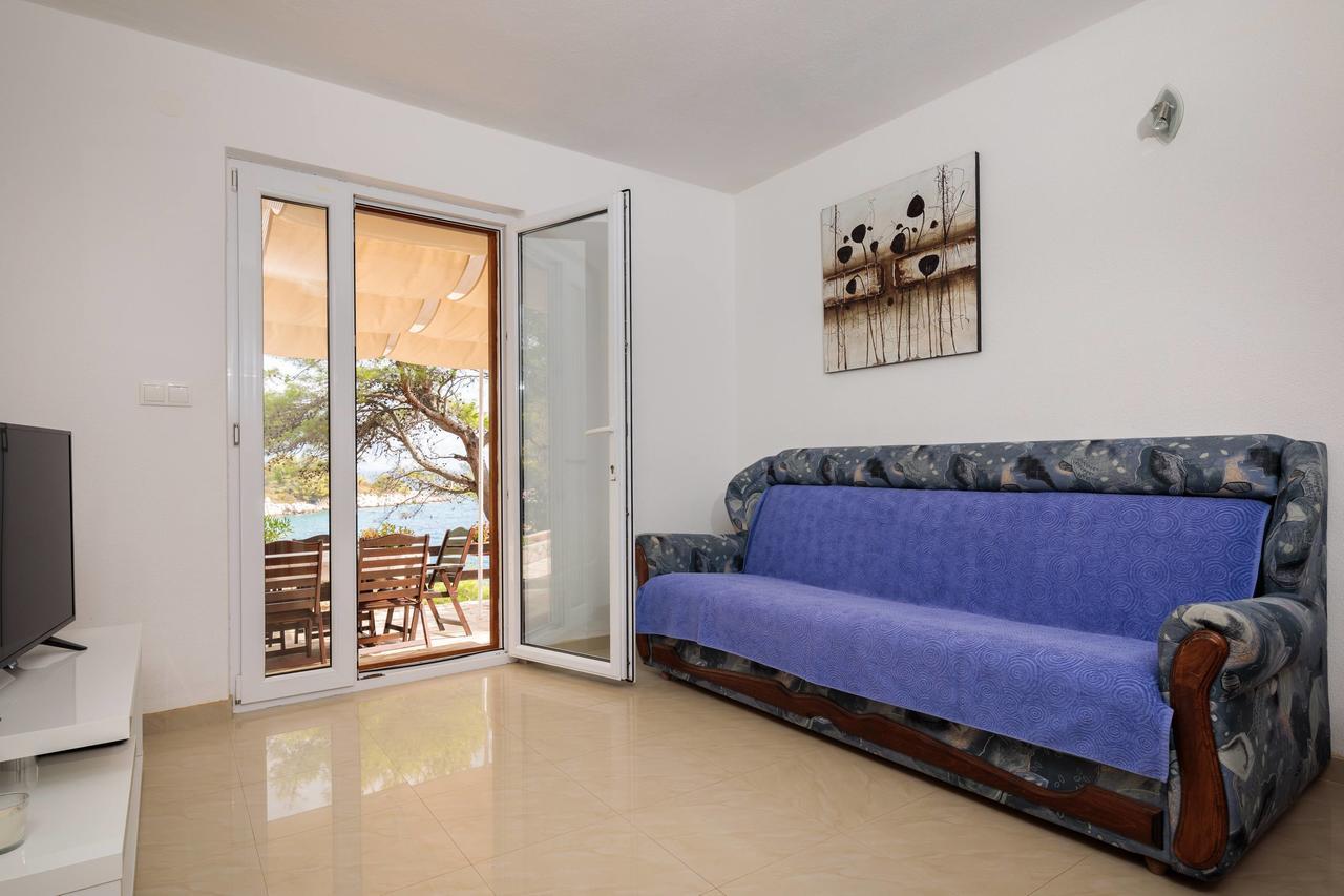 Pavao Apartments Vrboska Eksteriør bilde